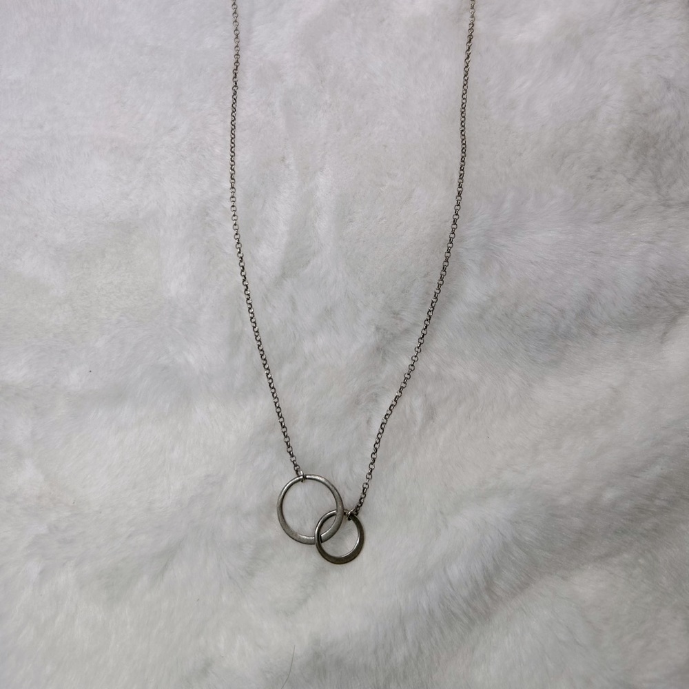 Double circle necklace